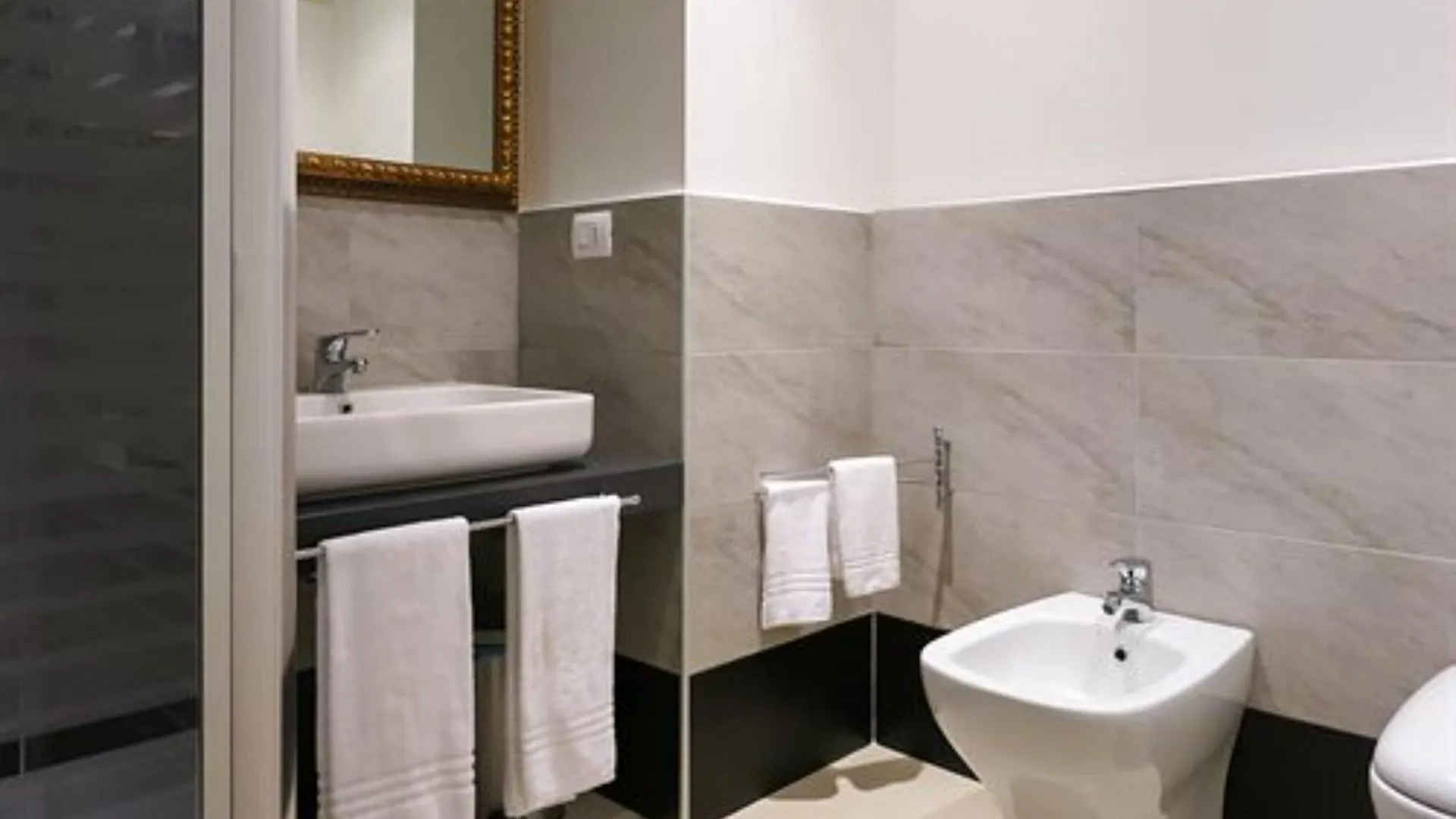 La Locanda Del Pino Milano Bed & Breakfast